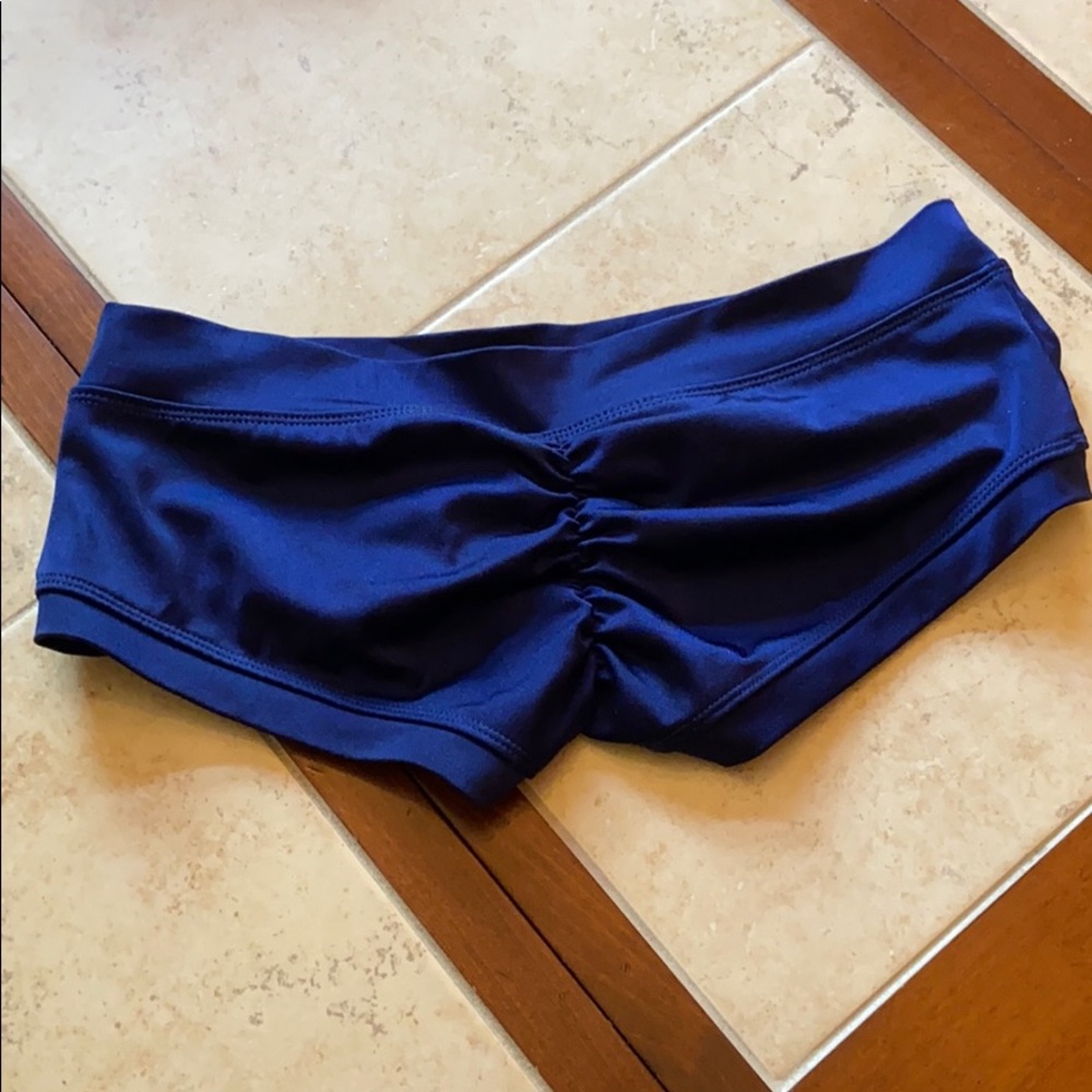 Artista Pole Shorts